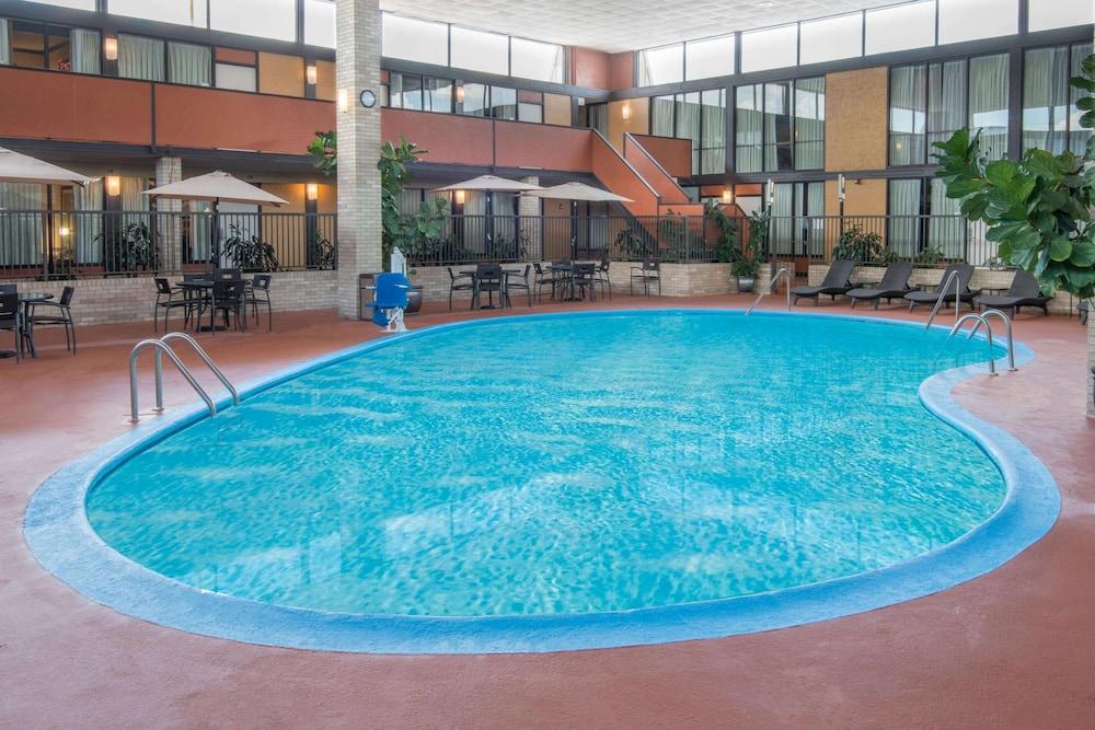 Wyndham Garden Oklahoma City Resort & Conference Hotel Near Airport, Fairgrounds Paycom & I40 Eksteriør billede