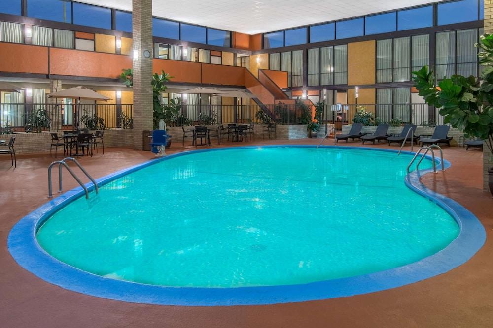 Wyndham Garden Oklahoma City Resort & Conference Hotel Near Airport, Fairgrounds Paycom & I40 Eksteriør billede