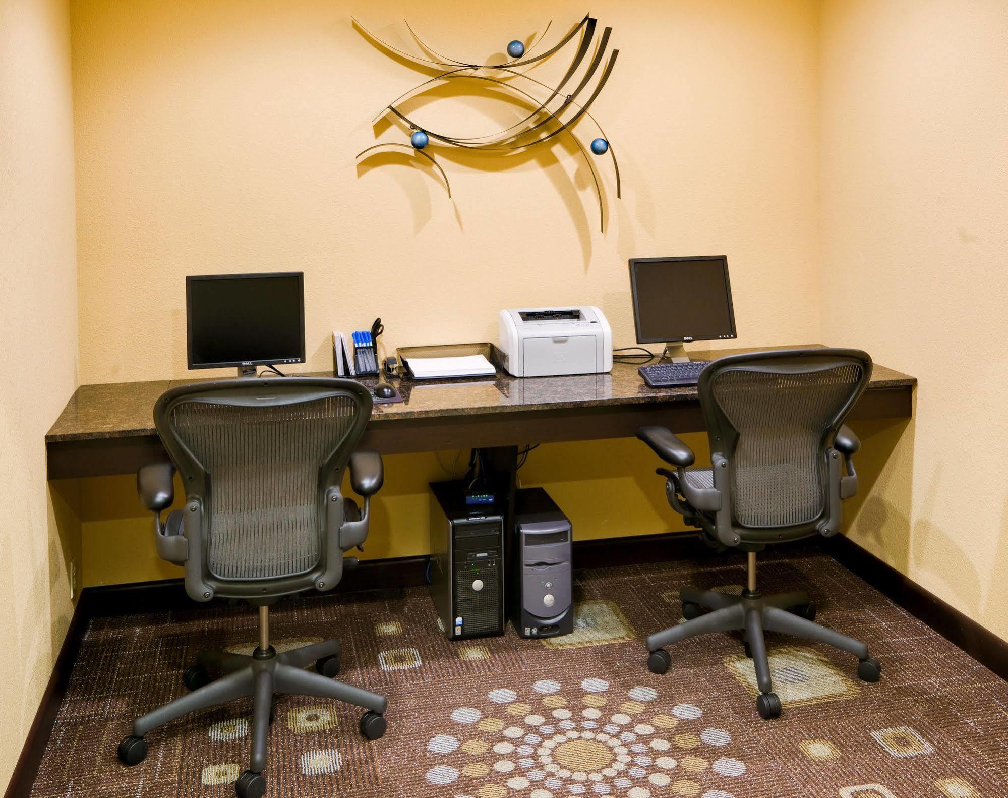 Wyndham Garden Oklahoma City Resort & Conference Hotel Near Airport, Fairgrounds Paycom & I40 Eksteriør billede