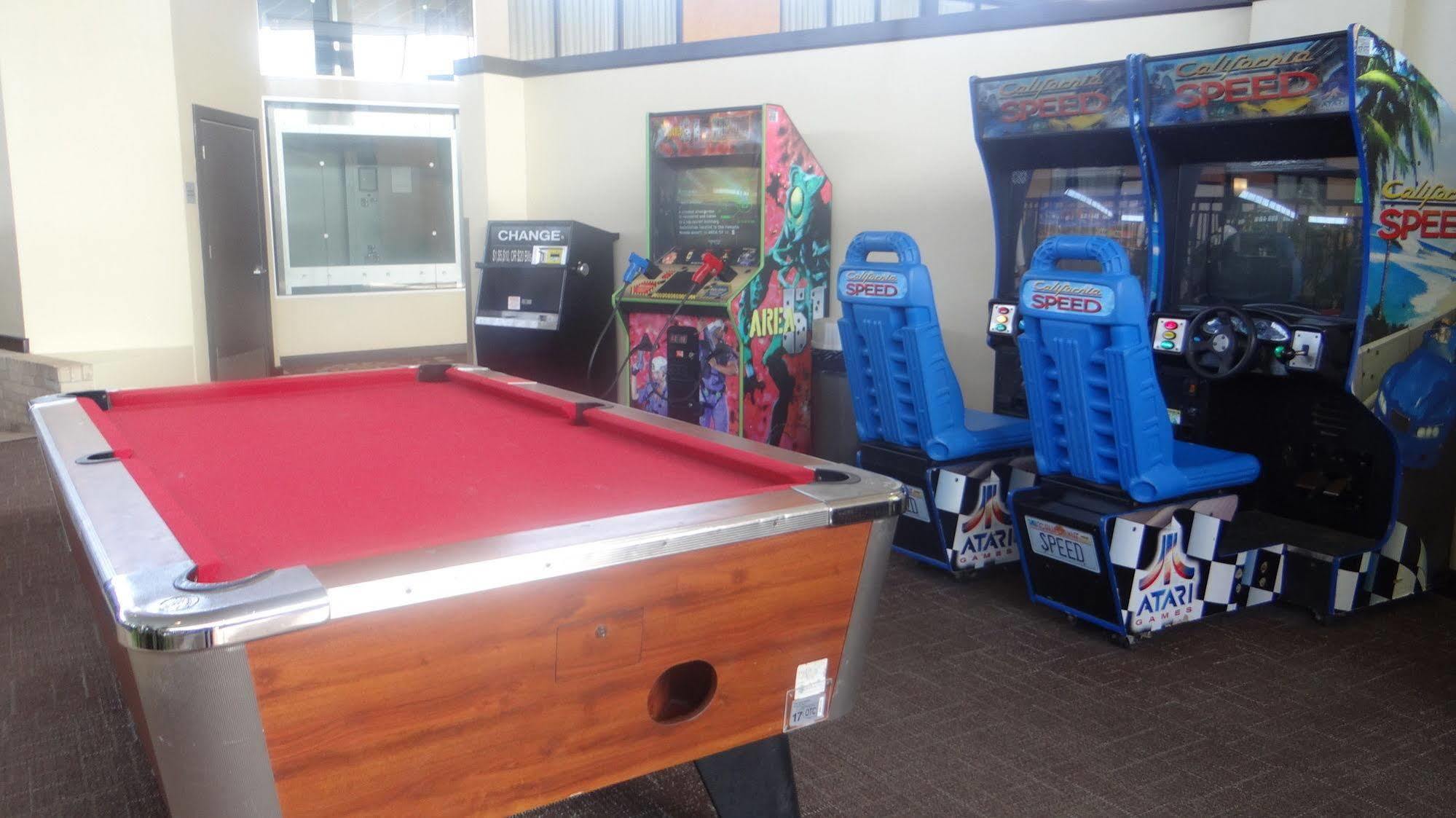 Wyndham Garden Oklahoma City Resort & Conference Hotel Near Airport, Fairgrounds Paycom & I40 Eksteriør billede